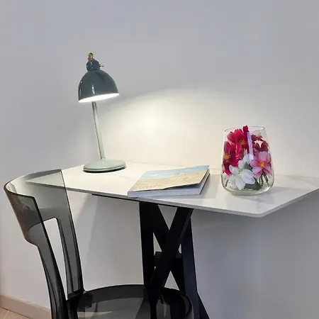 Διαμέρισμα Redi Near Tram Center Airport No Ztl