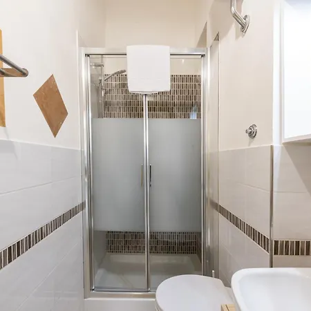 Διαμέρισμα Redi Near Tram Center Airport No Ztl